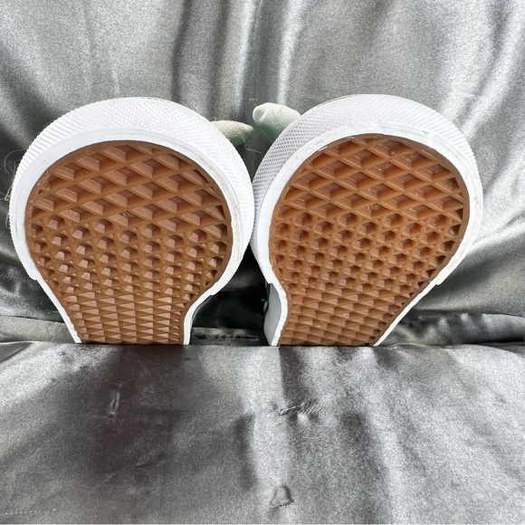 Vans Toddler Slip On Green Triceratops Dinosaur Slip On Sneakers Size 5.5 EUC - Picture 13 of 16